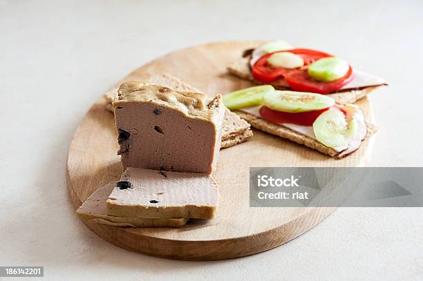 Paté As Sanduíches Em Pão De Crispy - Fotografias de stock e mais imagens de Alimentação Não-saudável - Alimentação Não-saudável, Alimentação Saudável, Baixo