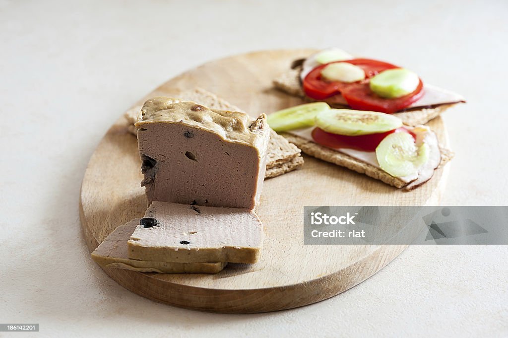 Паштет & сэндвичи на хрус�тящий хлеб - Стоковые фото Без людей роялти-фри