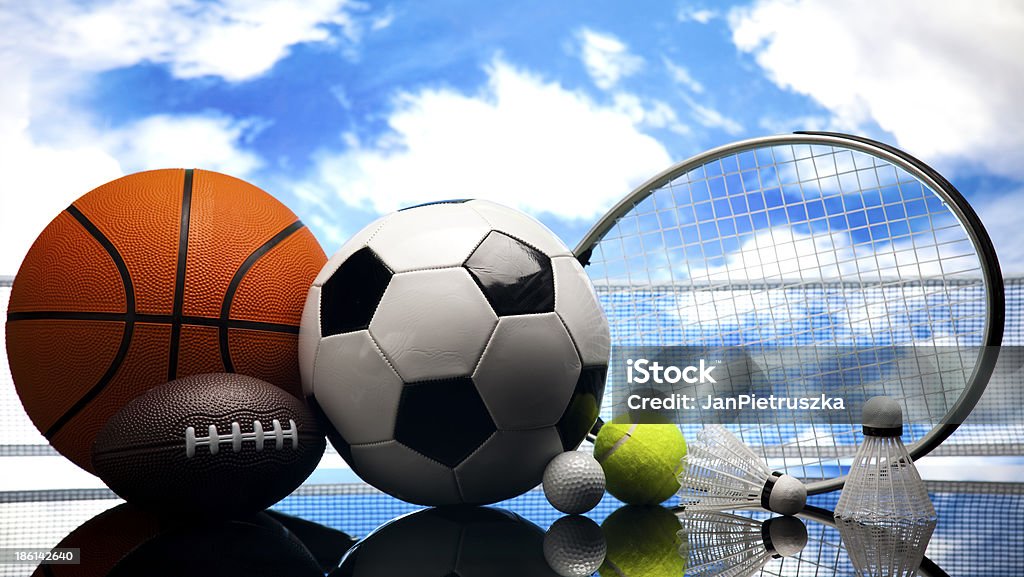Sport-Geräte, Fußball, Tennis, Basketball - Lizenzfrei Aktivitäten und Sport Stock-Foto