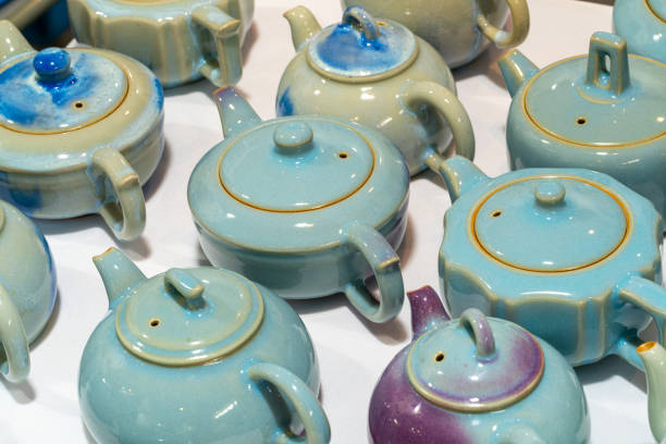 istock Porcelain on the dining table: teapot 1861552373