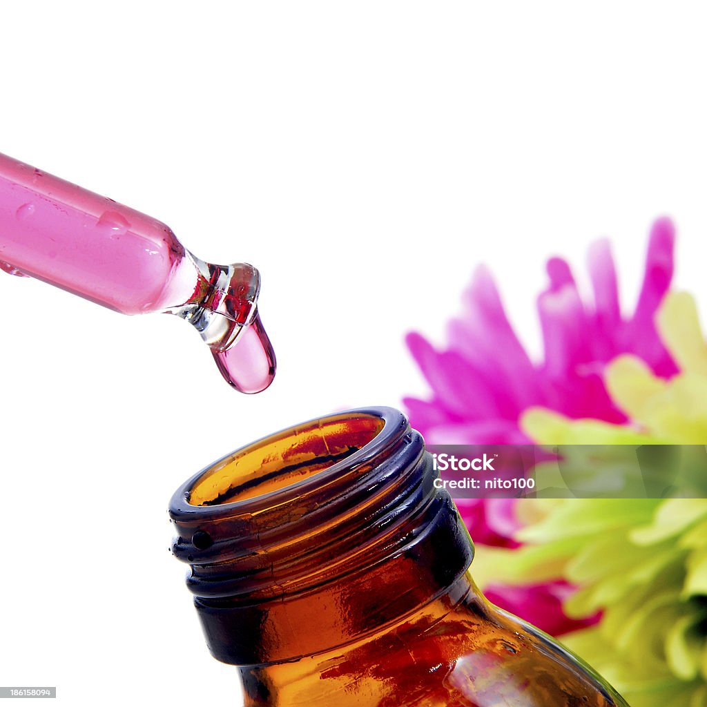 Remedios flores de Bach - Foto de stock de Aceite de aromaterapia libre de derechos