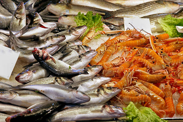 istock Seafood market stall 186166919