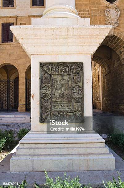 Säule Von Virgin Brindisi Apulien Italien Stockfoto und mehr Bilder von Apulien - Apulien, Architektonische Säule, Architektur