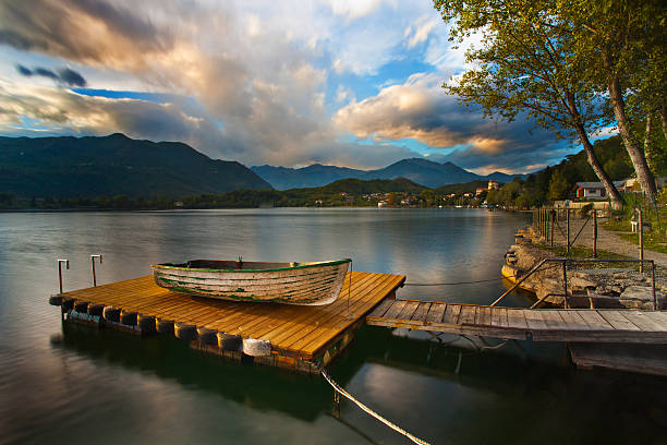 istock Sunset on the Avigliana's lake 186183282