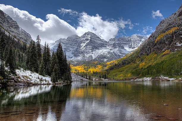 istock Maroon Bells in Autumn after a Snow 186185574