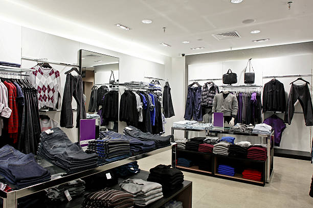 istock european brand new clothes shop 186193849