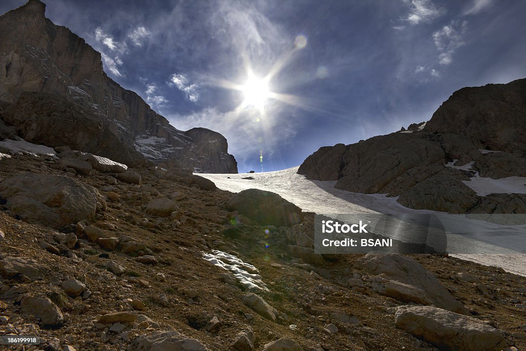 Passo de montanha e céu azul com sol - Royalty-free Ao Ar Livre Foto de stock