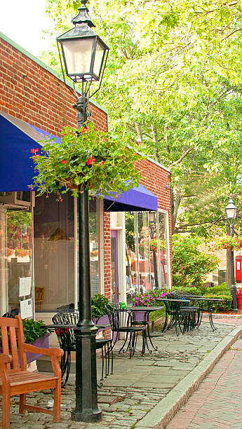 istock Cafe with outdoor patio 186200648