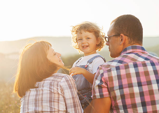 istock happy Family 186201374