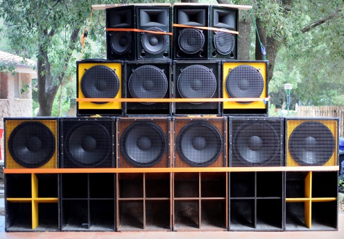 A big sondsystem for reggae music