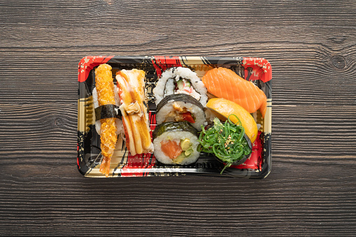 mixed seafood sushi platter