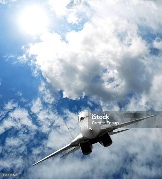 Caccia Jet - Fotografie stock e altre immagini di Aereo militare - Aereo militare, Aereo supersonico, Blu
