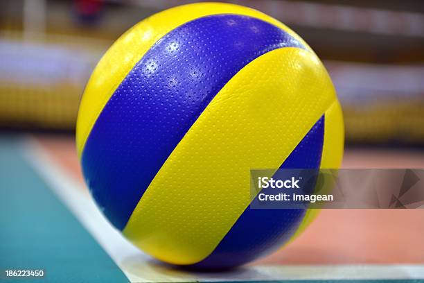 Volleyball - zdjęcia stockowe i więcej obrazów Court handball - Court handball, Faul ręką, Piłka