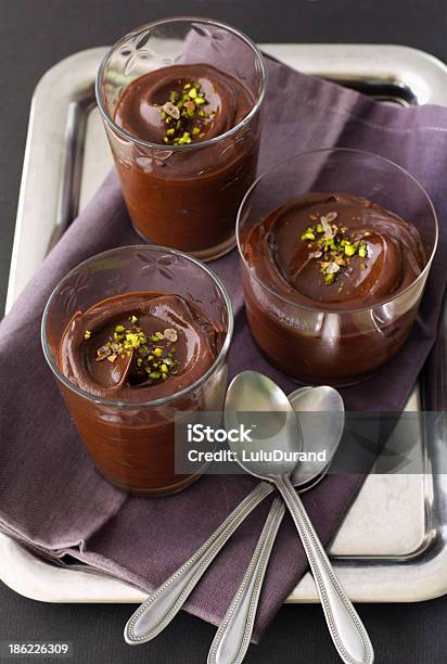 Budino Al Cioccolato - Fotografie stock e altre immagini di Cioccolato - Cioccolato, Composizione verticale, Dessert