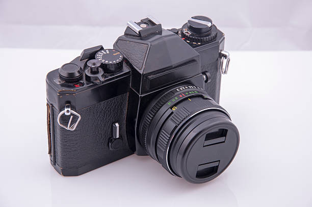 istock Old 35 mm film camera 186230792