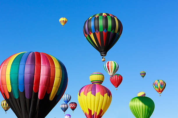 istock Hot air balloons 186231055