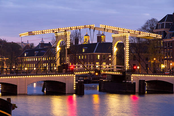 istock Morning skinny bridge 186232538
