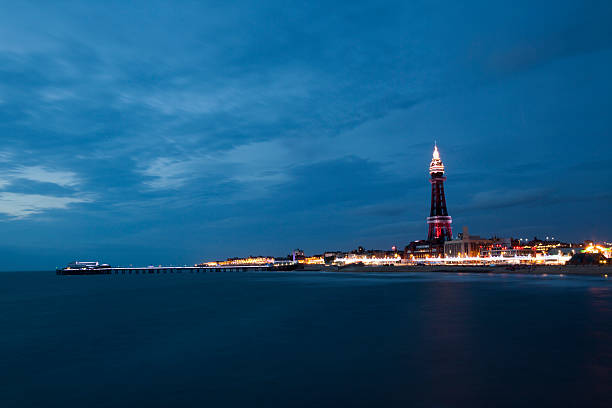 blackpool de central pier - north pier fotografías e imágenes de stock