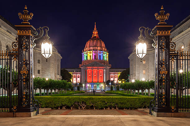 San Francisco City Hall w Tęcza kolorów – zdjęcie