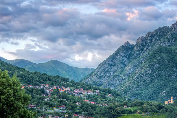 istock Small Italian village landscape 186243995