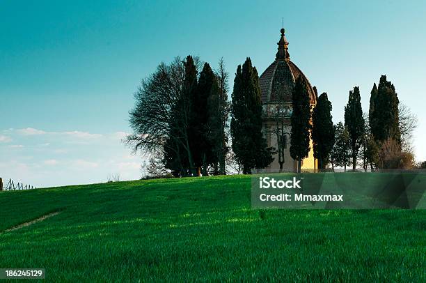 Chapel Of San Michele Stockfoto und mehr Bilder von Alt - Alt, Baum, Blau