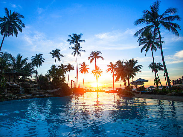 istock Beautiful sunset at a beach resort in tropics 186246246