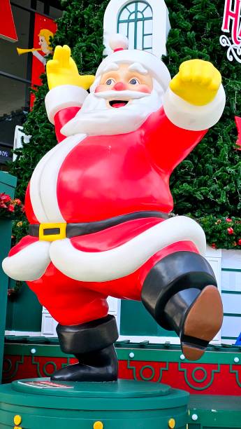 istock Santa statue dancing to Welcome Christmas 1862544373