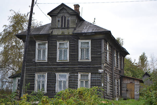 istock Old wooden house in Russia 186260356