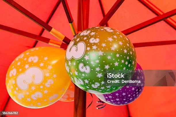 Geburtstag Ballons Stockfoto und mehr Bilder von 2-3 Jahre - 2-3 Jahre, Abstrakt, Bunt - Farbton