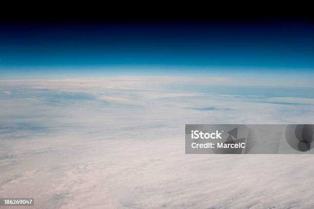 高地の雲の眺めをご覧いただけます 超きいた - Horizonのストックフォトや画像を多数ご用意 - Horizon, 人物なし, 写真