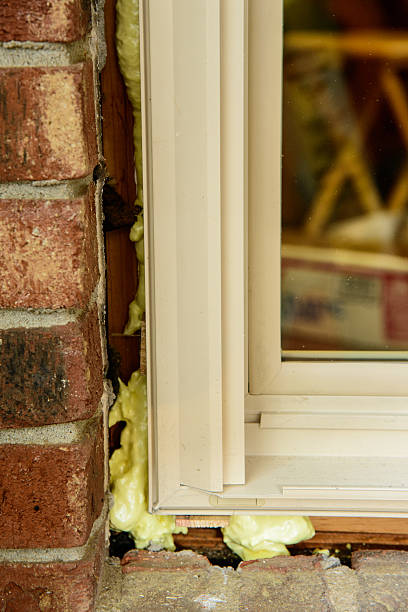 istock Corner of replacement window in brick opening 186276101