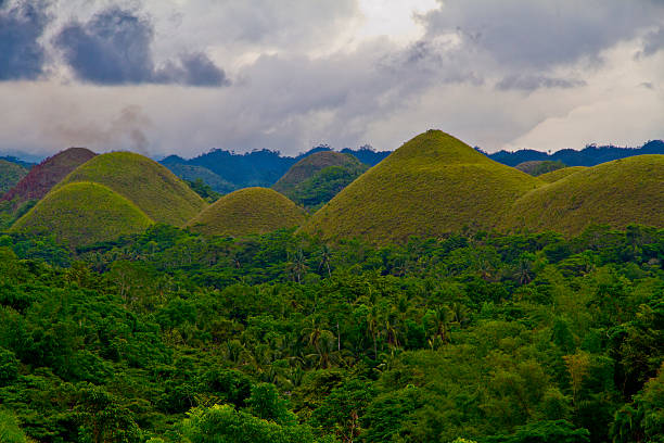 istock Chocolate Hills - Bohol Province, Philippines 186279729