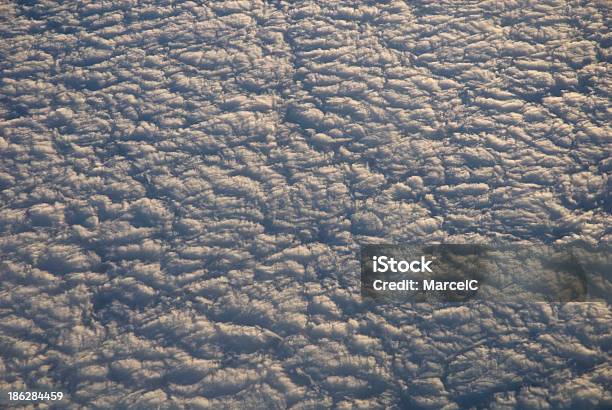 Foto de Nuvem Textura e mais fotos de stock de Alto-Cúmulo - Alto-Cúmulo, Amarrotado, Cloudscape