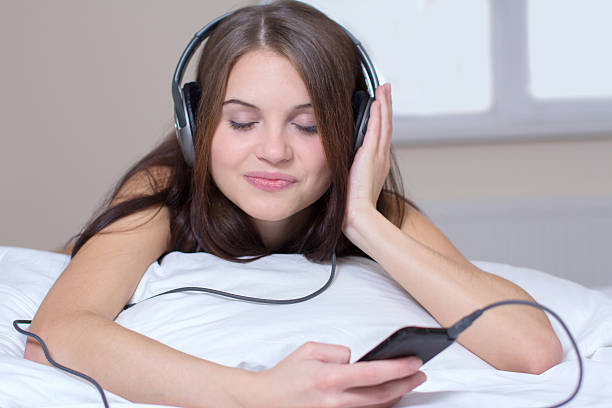 istock Listen to music 186292773
