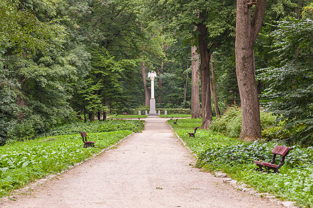 istock Alexandria park - Bila Tserkva, Ukraine. 186293510