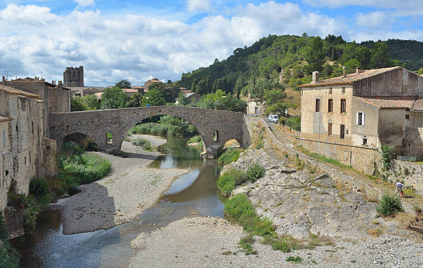 istock Lagrasse Aude France 186293819