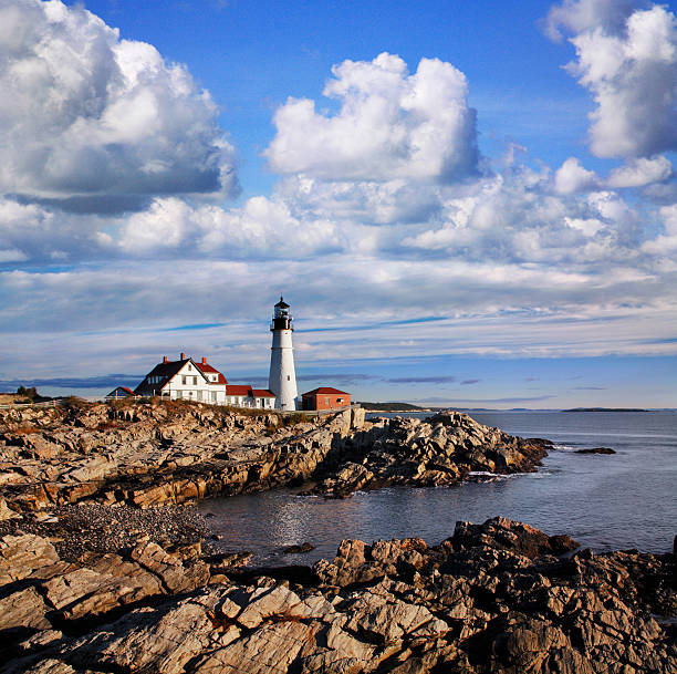 istock Morning At The Portland Head 186294784