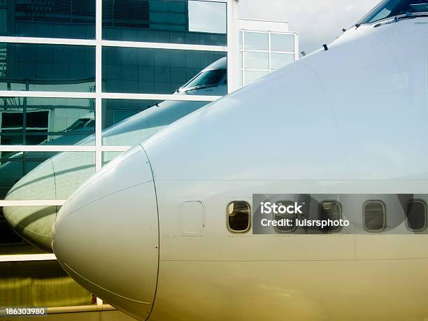 Boeing 747 Riflesso - Fotografie stock e altre immagini di Aereo a fusoliera larga - Aereo a fusoliera larga, Aeroplano, Riflesso