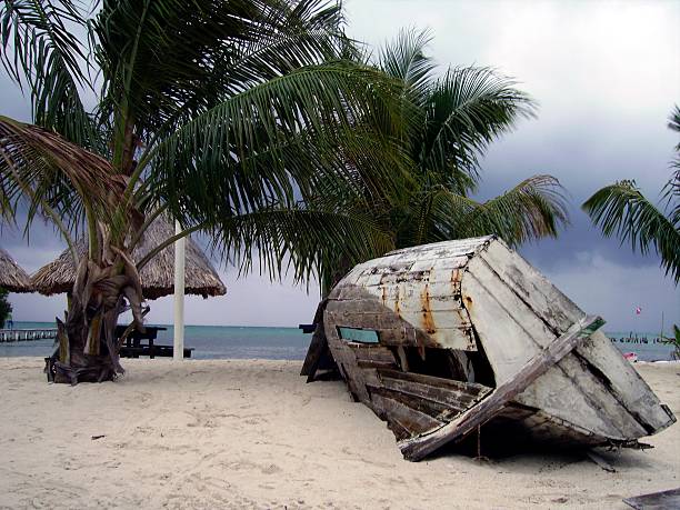 istock Caye Caulker, Tropical storm - Belize 186310190
