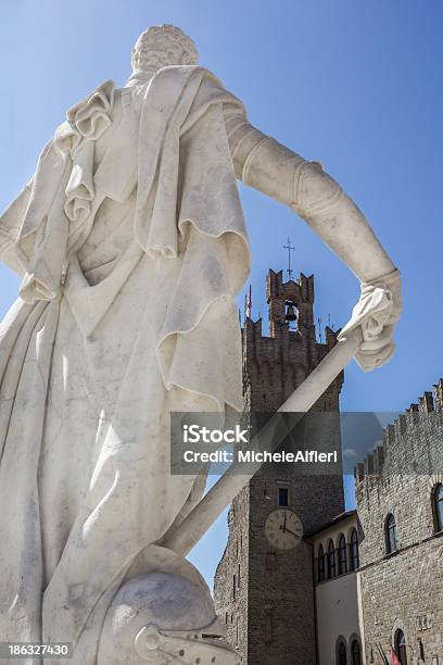 Statue Ferdinand Я De Medici Arezzo Италия — стоковые фотографии и другие картинки Ареццо - Ареццо, Без людей, Белый