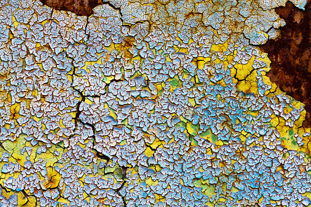 абстрактный фон - metal rust fungus paint cracked стоковые фото и изображения