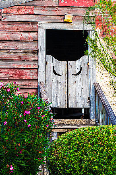 屋外トイレの背景 - barn farm moon old ストックフォトと画像