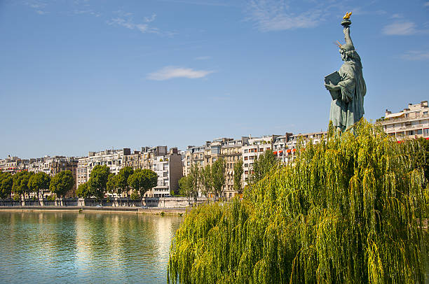 istock Statue of Liberty in Paris 186332190