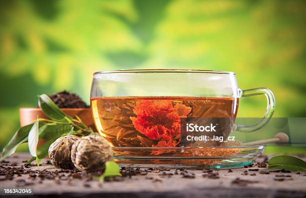 Foto de Florescendo Chá e mais fotos de stock de Alimentação Saudável - Alimentação Saudável, Bebida, Bule de Chá