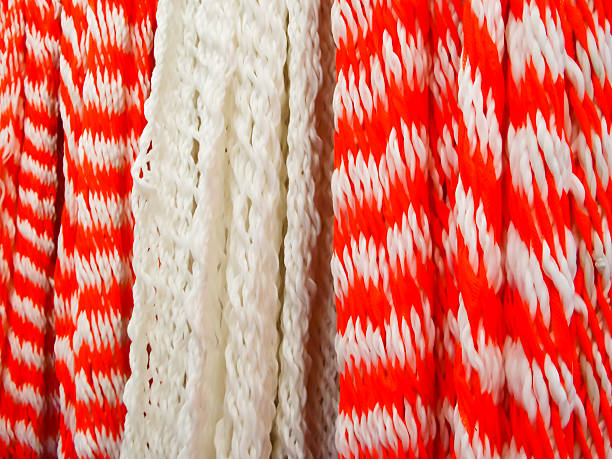 레드 & 화이트 스트라이프 woolens - mexico blanket textile market 뉴스 사진 이미지