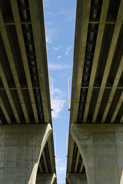 istock Between pair of concrete bridges on sky 186343768