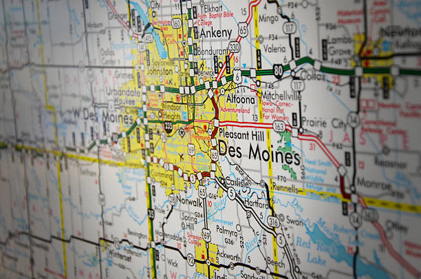 mapa de la ciudad de des moines, iowa - iowa map fotografías e imágenes de stock