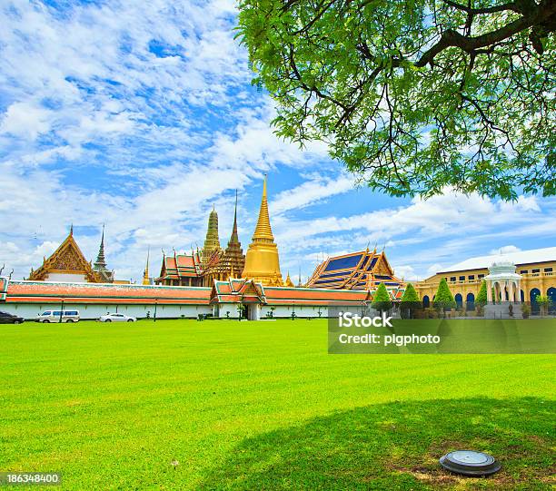 Wat Phra Kaew Antike Tempel In Bangkok Thailand Stockfoto und mehr Bilder von Antike Kultur - Antike Kultur, Asiatische Kultur, Asien