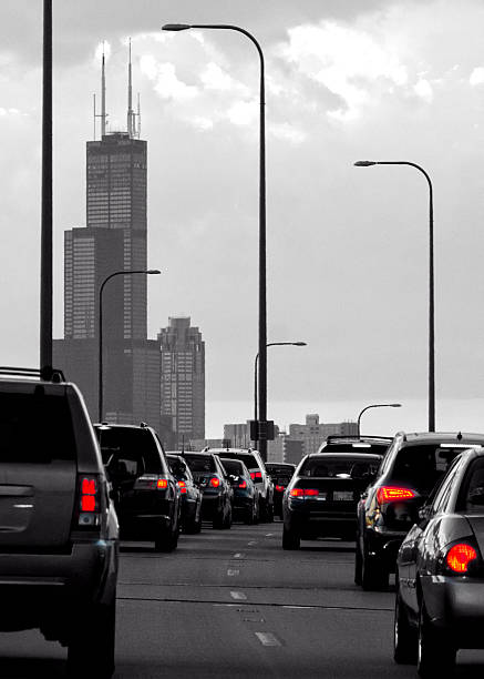 istock Early Morning City Commute 186350674