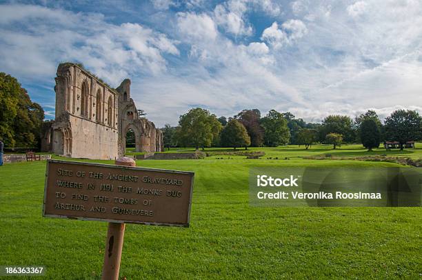 King Arthurs Possible Tomb Site In Glastonbury Stock Photo - Download Image Now - Glastonbury Abbey, Abbey - Monastery, England